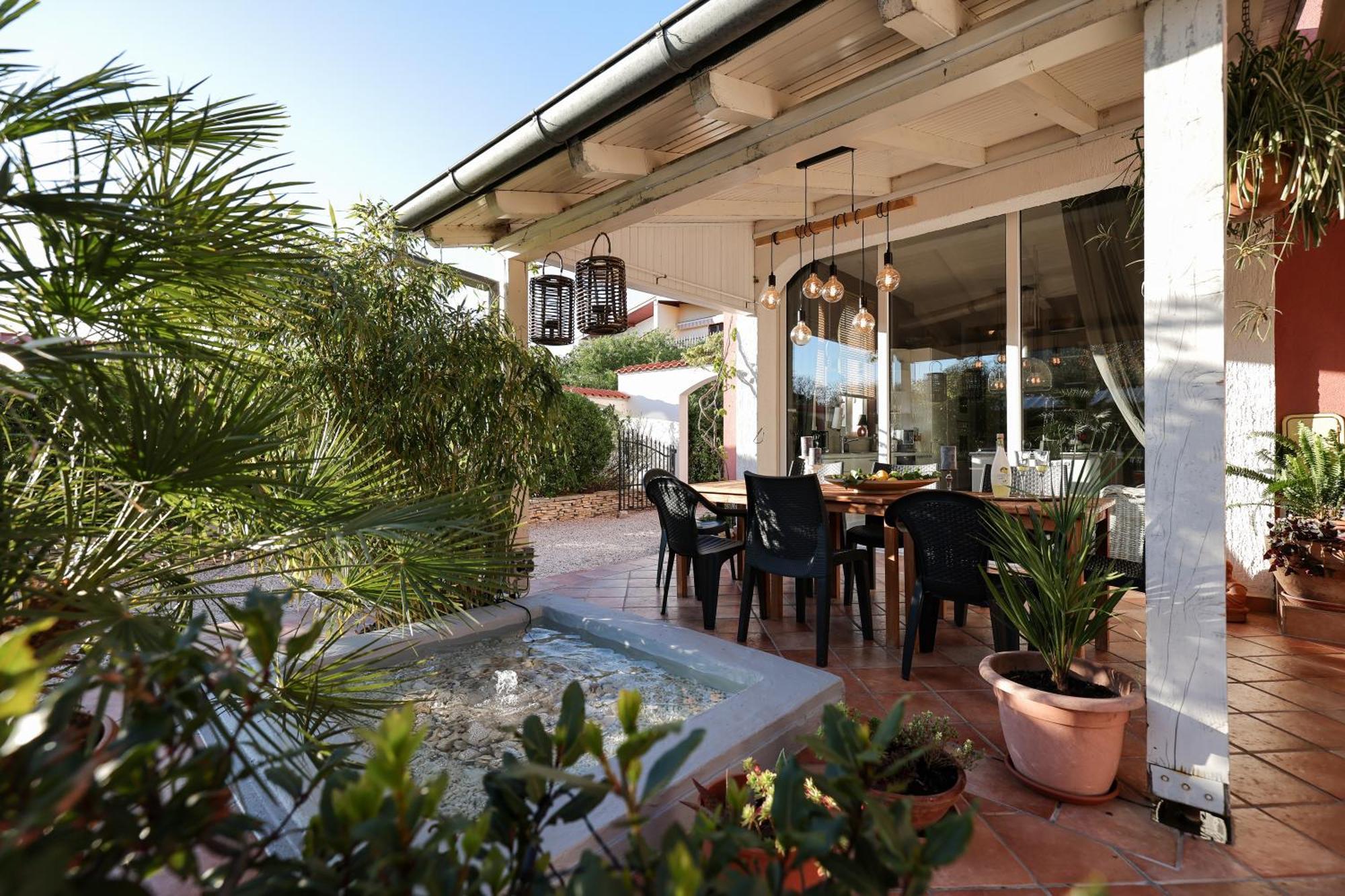 Villa Arta Drage Exterior photo